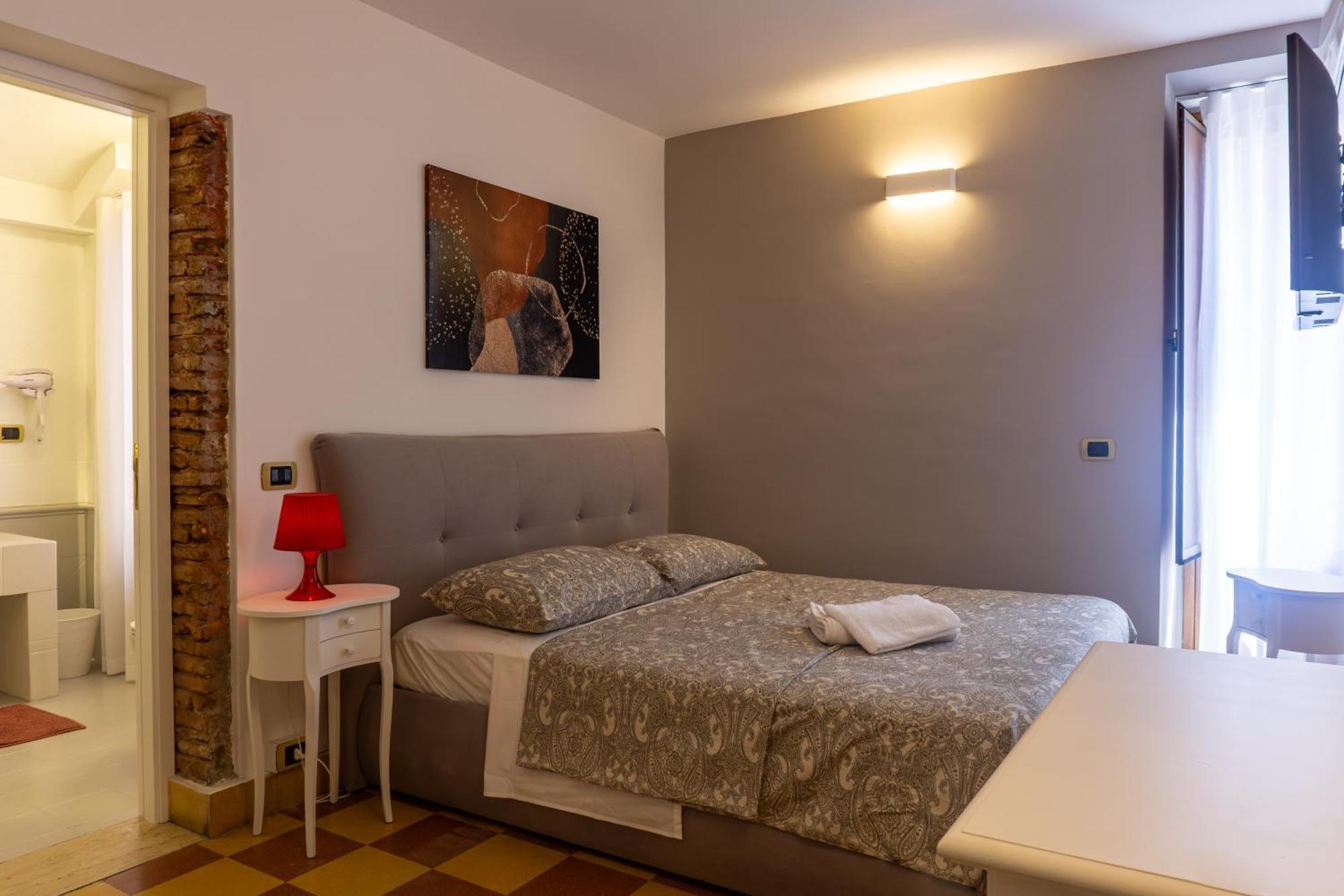 Mi Tu Apartments CTA Exterior photo